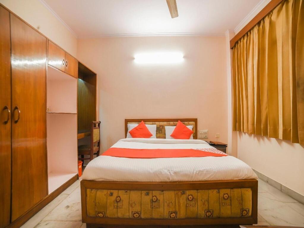 Hotel Mayur Deluxe Meerut Exterior photo
